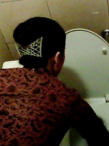 Toilet Hiddencam In Surabaya