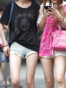Candid: Chinese Shorts Crotchwatch....