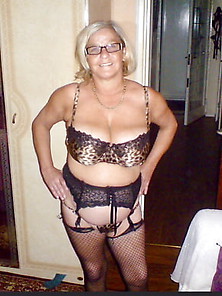 Big Tits Big Ass Amateur Mature Milf - Wife - Gilf - Granny