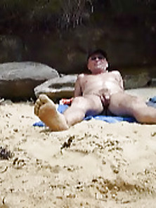 Nat Throatfucks And Rims A Guy At The Beach