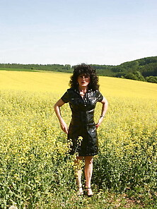 Milf German Isabel From Europe Yellow Field