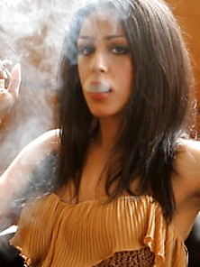 Smoking Women 3.