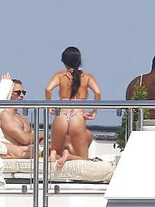 Kourtney Kardashian & Kendall Jenner Wearing Thong Bikinis I