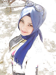 Turbanli Kizlar (Girls With Hijab) 1